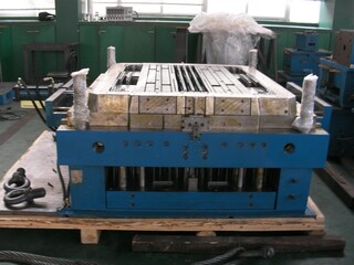 塑料托盘模具加工生产制造，黄岩托盘模具厂家